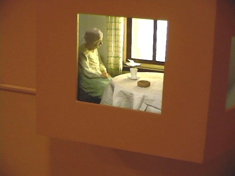 4 Mormor, utsmykning Grevle Aldershjem